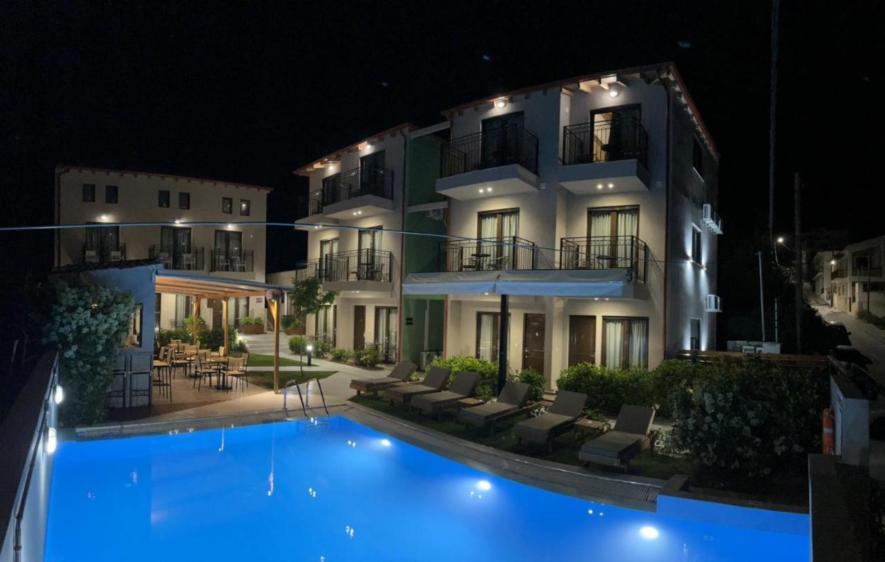Oro Hotel Скиатос Екстериор снимка