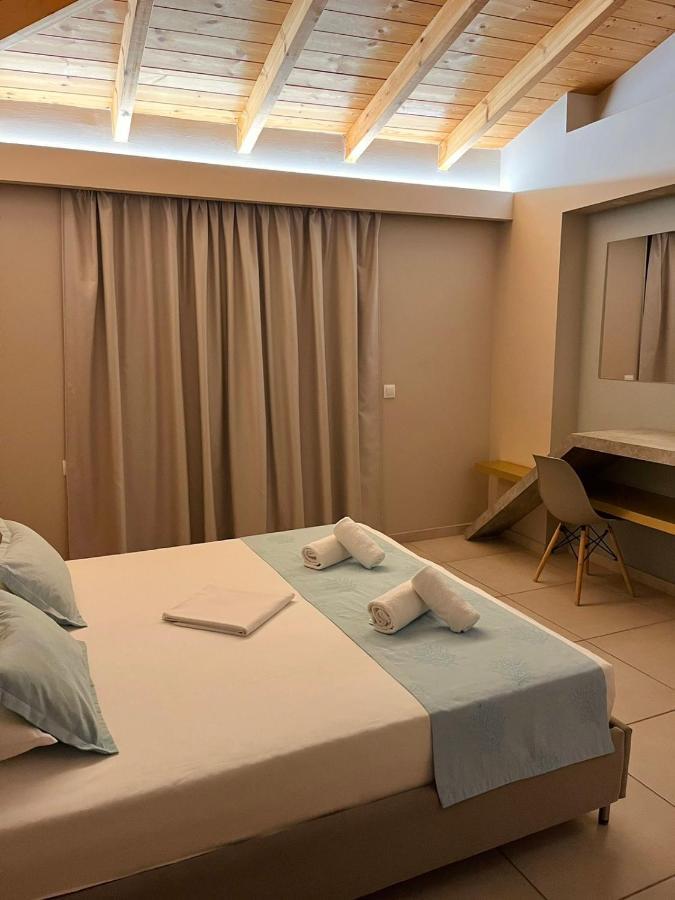 Oro Hotel Скиатос Екстериор снимка
