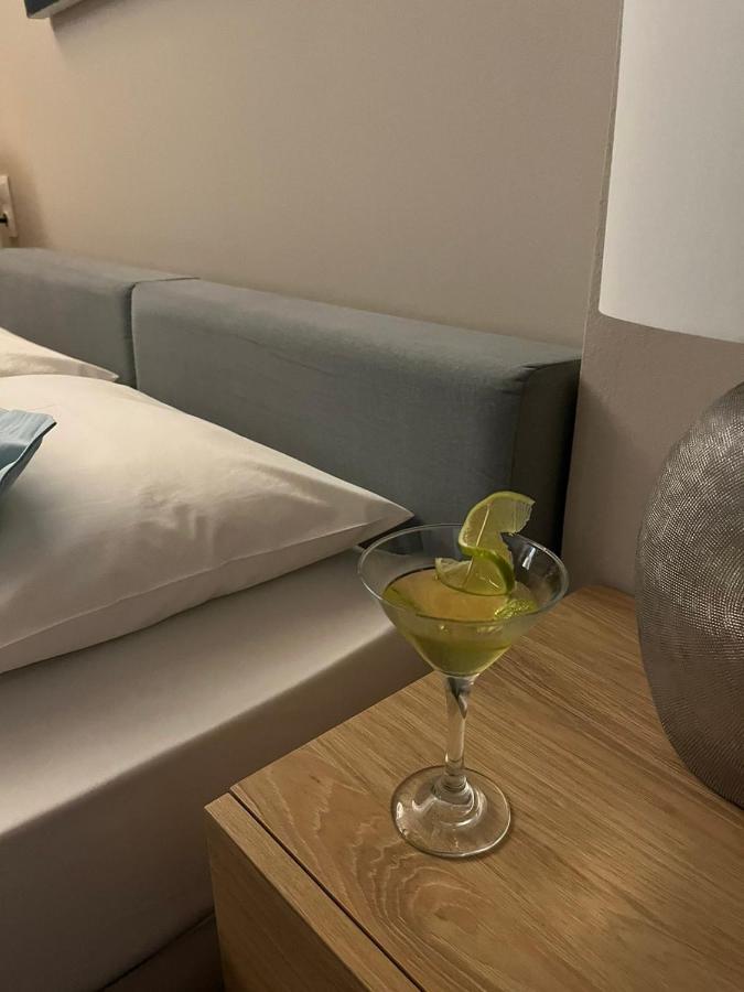 Oro Hotel Скиатос Екстериор снимка