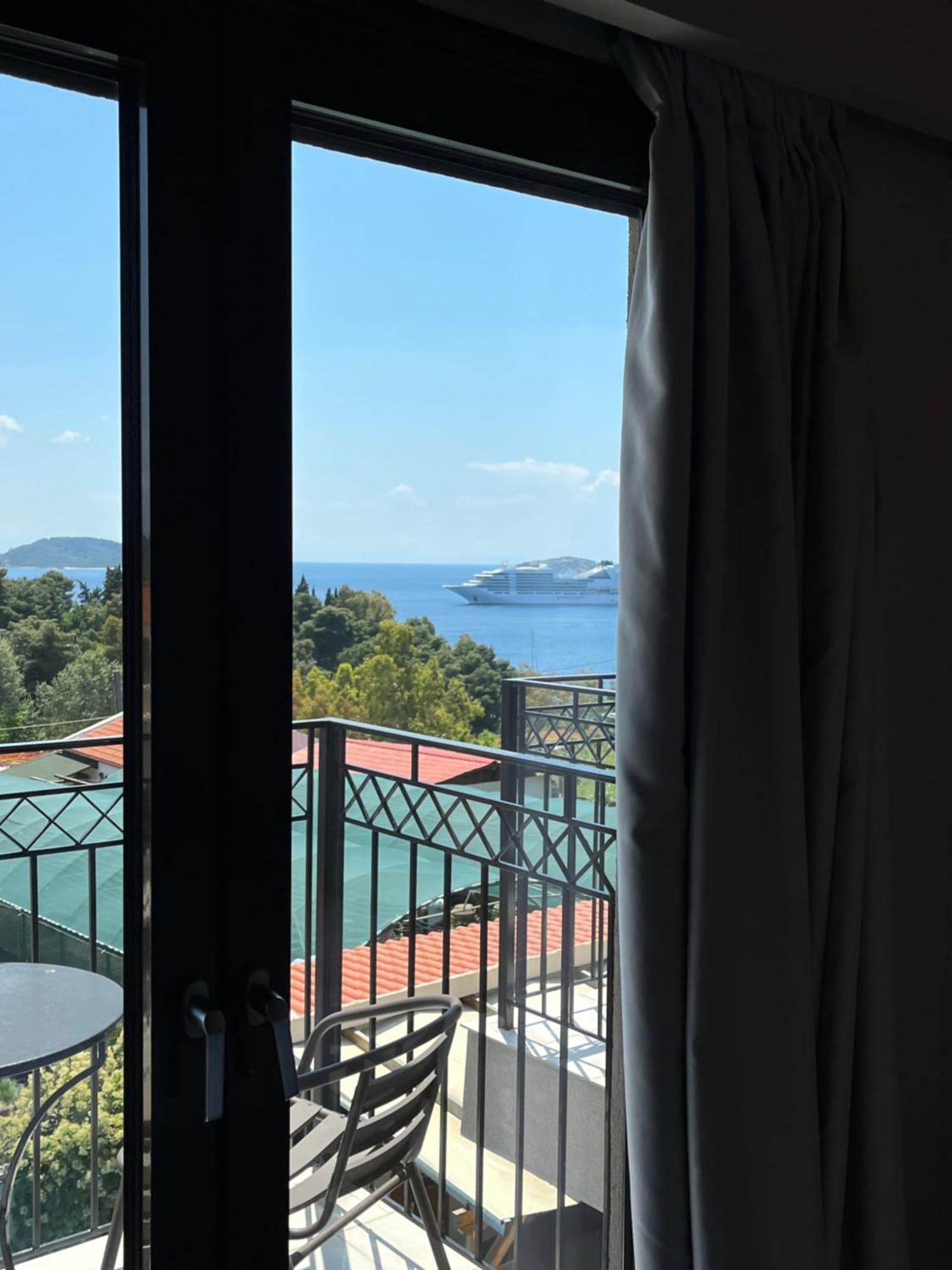 Oro Hotel Скиатос Екстериор снимка